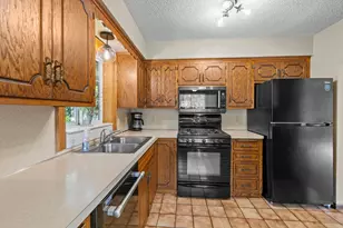 13 Woodcrest Dr, Circle Pines, MN 55014 - Photo 19