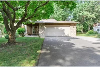 13 Woodcrest Drive, Circle Pines, MN 55014 - Photo 5