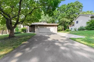13 Woodcrest Dr, Circle Pines, MN 55014 - Photo 3