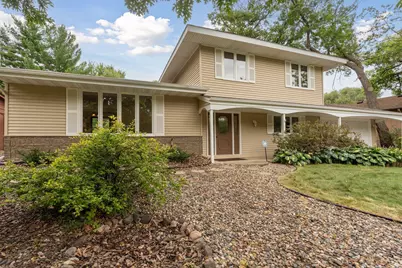 1086 Carlton Drive, Shoreview, MN 55126 - Photo 3