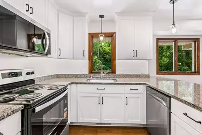 1086 Carlton Drive, Shoreview, MN 55126 - Photo 3