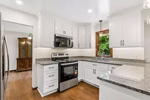 1086 Carlton Dr, Shoreview, MN 55126 - Photo 19