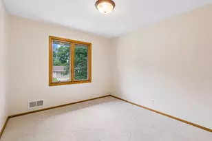 1086 Carlton Dr, Shoreview, MN 55126 - Photo 43