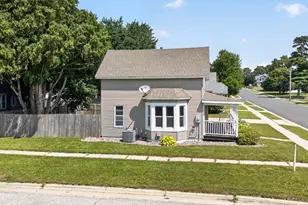112 S Hudson Ave, Spring Valley, MN 55975 - Photo 3