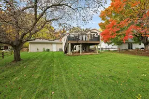 10359 Huntington Dr, Eden Prairie, MN 55347 - Photo 43