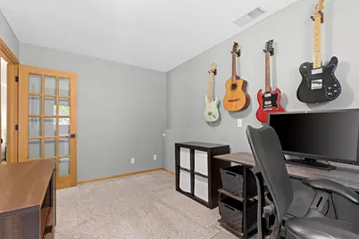 10359 Huntington Drive, Eden Prairie, MN 55347 - Photo 31