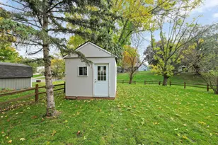 10359 Huntington Dr, Eden Prairie, MN 55347 - Photo 45