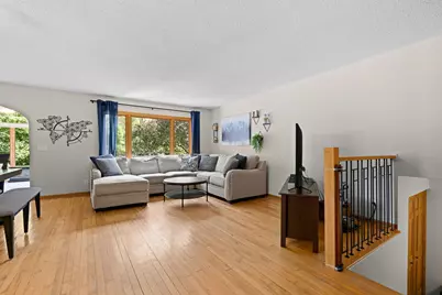 10359 Huntington Drive, Eden Prairie, MN 55347 - Photo 3
