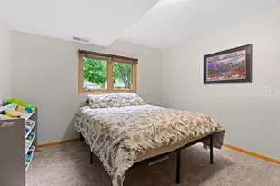 10359 Huntington Dr, Eden Prairie, MN 55347 - Photo 27