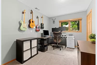 10359 Huntington Drive, Eden Prairie, MN 55347 - Photo 29