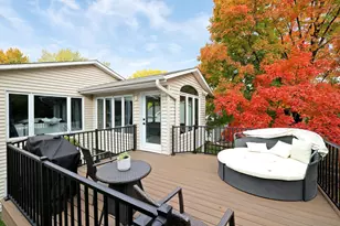 10359 Huntington Dr, Eden Prairie, MN 55347 - Photo 39