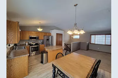 316 Jefferson Lane, Saint Joseph, MN 56374 - Photo 5