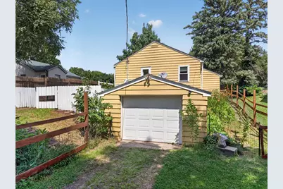 319 W Douglas Avenue, Fergus Falls, MN 56537 - Photo 27