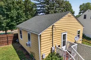319 W Douglas Ave, Fergus Falls, MN 56537 - Photo 33