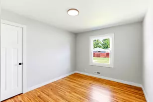 5106 Paul Dr, Brooklyn Center, MN 55429 - Photo 9