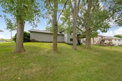 2206 W Hill Street, Faribault, MN 55021 - Photo 9