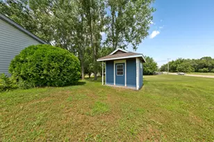 2206 W Hill St, Faribault, MN 55021 - Photo 5