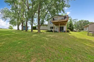 2206 W Hill St, Faribault, MN 55021 - Photo 7