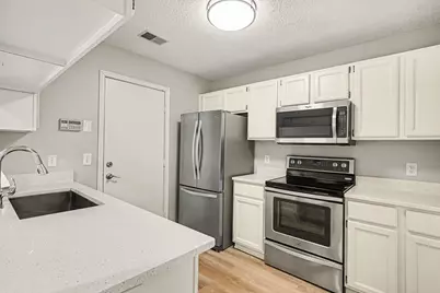 4300 Meghan Lane #302, Eagan, MN 55122 - Photo 7