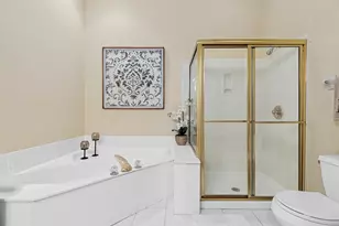 408 Holly Ln N, Oakdale, MN 55128 - Photo 25