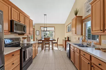 408 Holly Lane N, Oakdale, MN 55128 - Photo 7