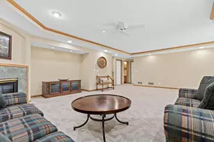 408 Holly Ln N, Oakdale, MN 55128 - Photo 33