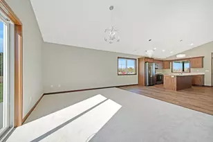 301 Gateway Pkwy, Osceola, WI 54020 - Photo 15