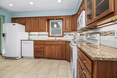 2842 Marion Street, Roseville, MN 55113 - Photo 11