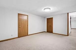 1930 Meadow Ln, Eau Claire, WI 54701 - Photo 23