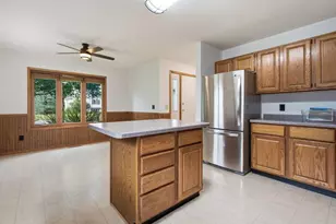 1930 Meadow Ln, Eau Claire, WI 54701 - Photo 5