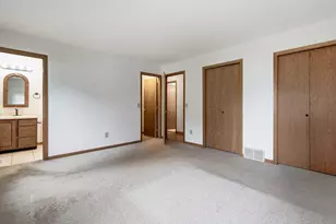 1930 Meadow Ln, Eau Claire, WI 54701 - Photo 11
