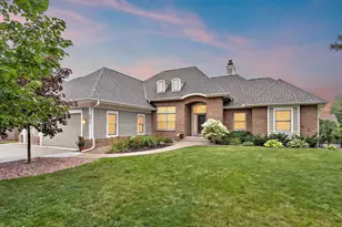 8072 Enclave Cir, Woodbury, MN 55125 - Photo 1