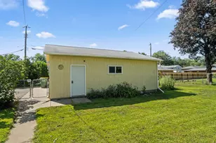 5103 Douglas Dr N, Crystal, MN 55429 - Photo 33