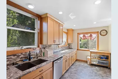 5103 Douglas Drive N, Crystal, MN 55429 - Photo 11