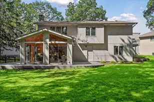 14872 Hickory Ct, Eden Prairie, MN 55346 - Photo 37