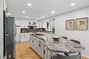 14872 Hickory Ct, Eden Prairie, MN 55346 - Photo 7