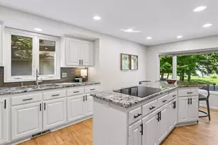 14872 Hickory Ct, Eden Prairie, MN 55346 - Photo 5