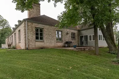 910 Folwell Drive SW, Rochester, MN 55902 - Photo 9