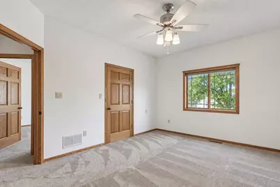 109 Cougar Drive, Mankato, MN 56001 - Photo 23