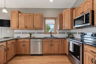109 Cougar Dr, Mankato, MN 56001 - Photo 15
