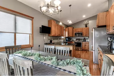 109 Cougar Drive, Mankato, MN 56001 - Photo 5