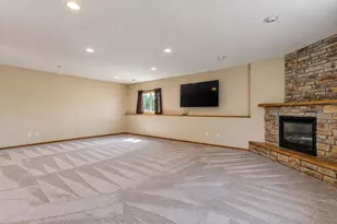 109 Cougar Dr, Mankato, MN 56001 - Photo 37