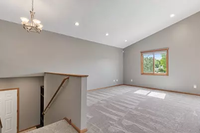 109 Cougar Drive, Mankato, MN 56001 - Photo 9