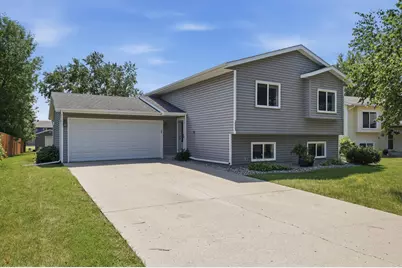 2523 33rd Avenue S, Moorhead, MN 56560 - Photo 1