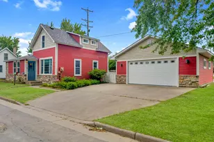 616 N Pierce Ave, New Richmond, WI 54017 - Photo 3