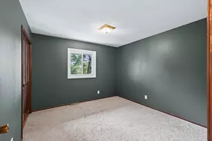 2144 Valley View Pl, Saint Paul, MN 55119 - Photo 25