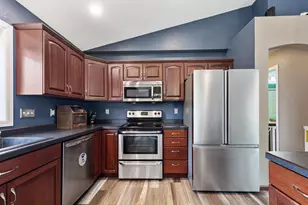 895 Lee St NE, Owatonna, MN 55060 - Photo 3