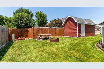 895 Lee Street NE, Owatonna, MN 55060 - Photo 11