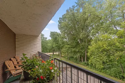2445 Londin Lane E #202, Maplewood, MN 55119 - Photo 17