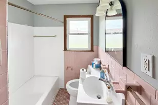 1644 Woodbridge St, Saint Paul, MN 55117 - Photo 9